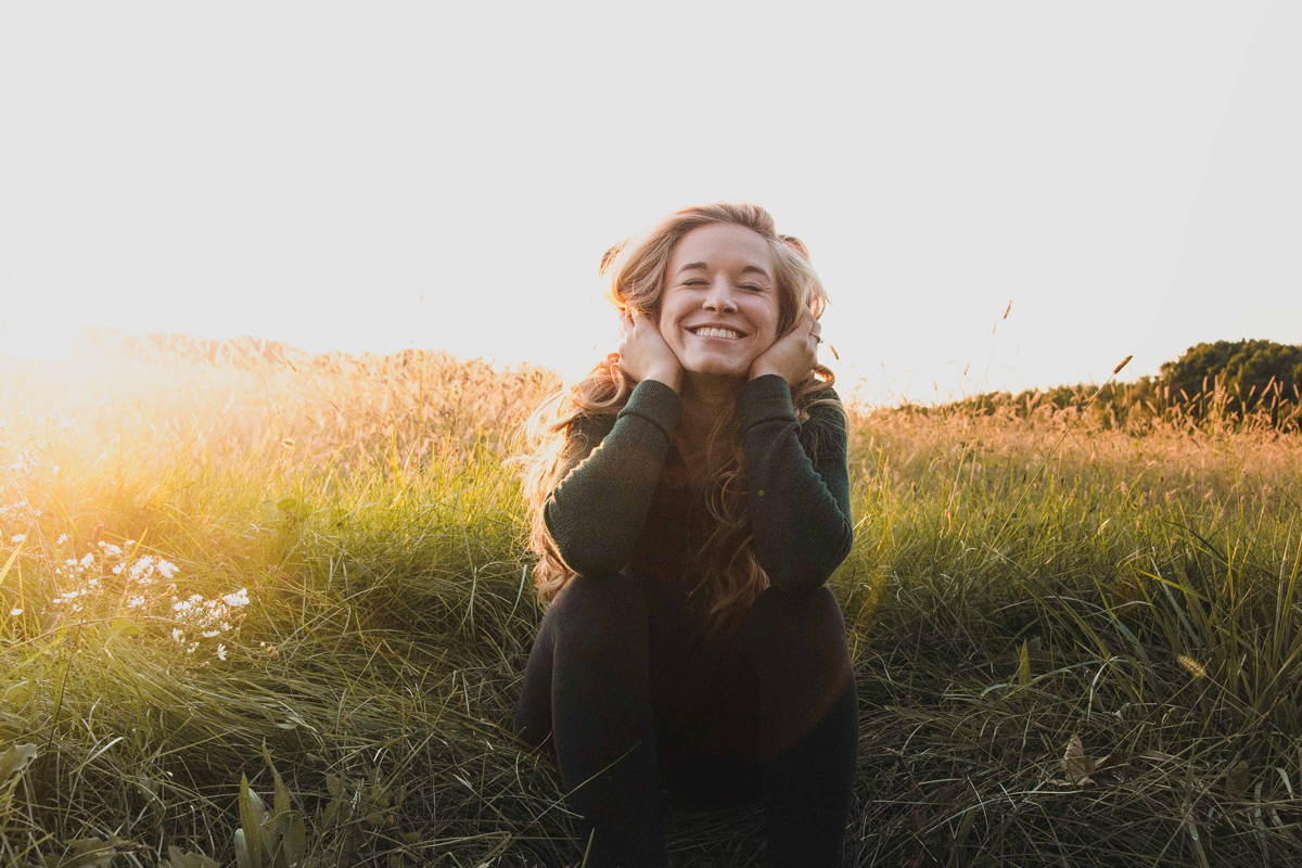 Langfristig fröhlicher werden durch positive Affirmationen - 6 Ratschläge für mehr Lebensfreude 