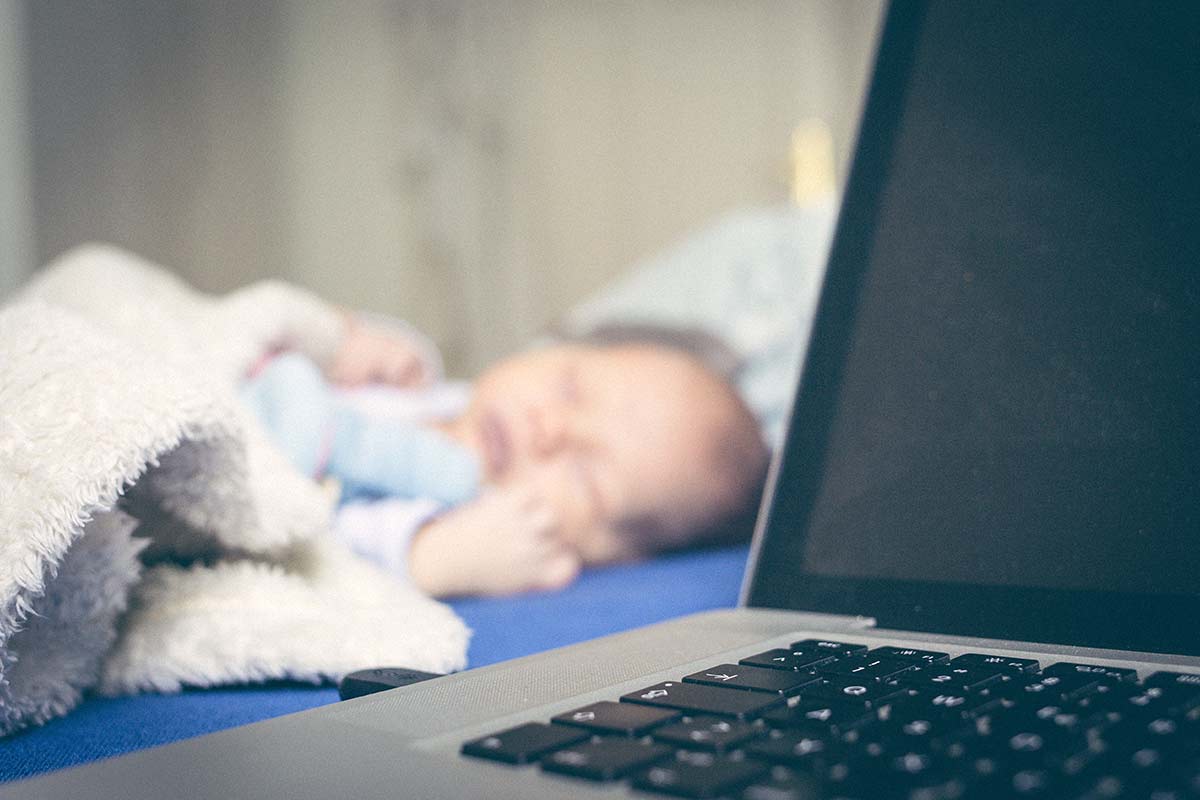 Weißes Rauschen hat sich als Einschlafhilfe für Babys immer wieder bewährt